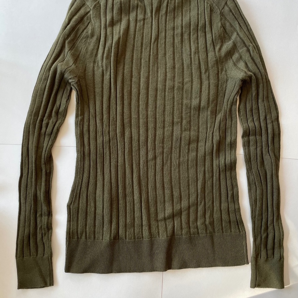 Banana Republic 100% Merino Wool Sweater XS Olive Green - Picture 3 of 6